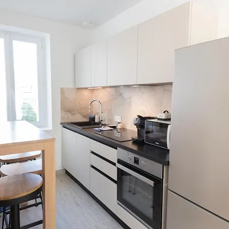 Premium T2 Neuf 2eme Etage Ultra Centre Par Groom * Lorient